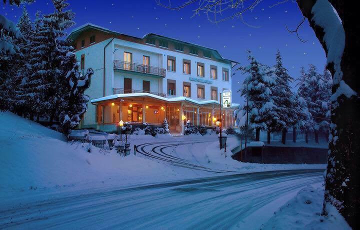 Albergo Ristorante Miramonti Toano מראה חיצוני תמונה